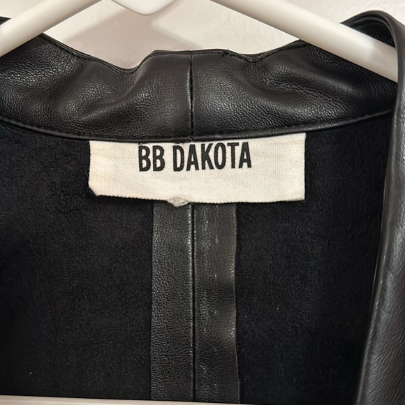 Leather jacket - Picture 2 of 3